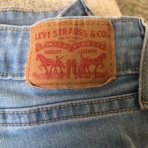 Levi's 535 Super Skinny size 31